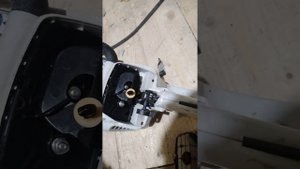 Замена свечи и чистка воздушного фильтра на бензопиле Stihl MS 194C. Расш версия