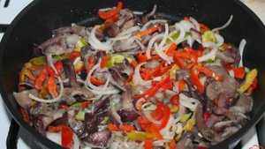 Пицца на лепешке