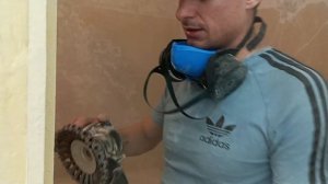 ремонт санузла во вторичке очистка стен от краски #санузел