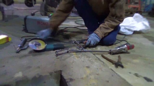 УСТАНОВКА АДАПТЕРОВ И КОРОНОК НА КОВШ КАТЕРПИЛЛЕРА!!!