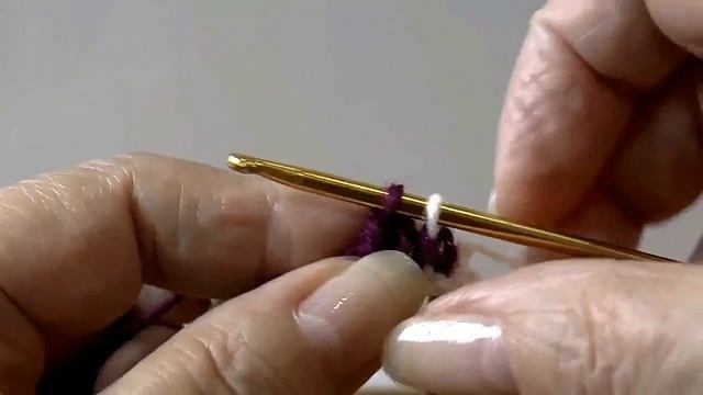 Подушка тунисским крючком с 3Д узором. Часть 1. смотреть онлайн