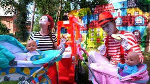 Смешные видео - Куклы БЕБИ БОН и магазин на колёсах! Детские мультики с Baby Born. Игры дочки матер