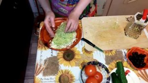 ? Салат арбузная долька! Салат арбузная долька с ветчиной, грибами и копченой курицей!