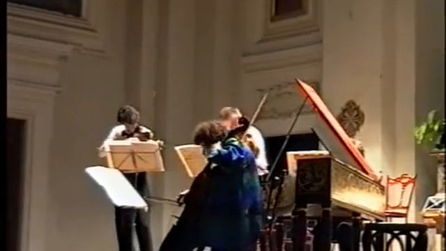 Reinhard Goebel and Musica Antiqua Köln in Urbino, Italy (7.21.1992) смотреть онлайн