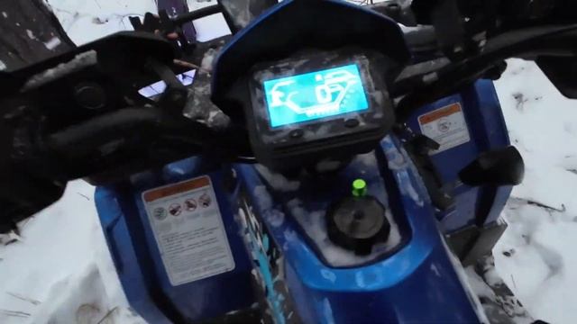 Прокатился по первому снегу на квадрацикле Sharmax Activator 250 смотреть онлайн