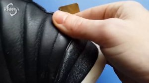 Царапины на кроссовках. Как их убрать на обуви из кожи? Реставрация кожаных кроссовок