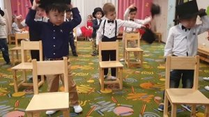 Сад Kinderly. Танец джентльменов. 8 марта.