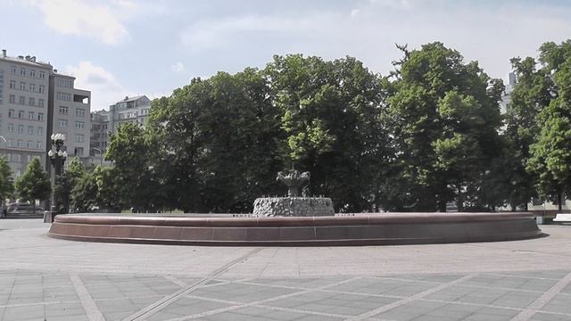 Болотная площадь в Москве. смотреть онлайн