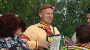 "Первый парень на деревне" - Вячеслав Бушуев