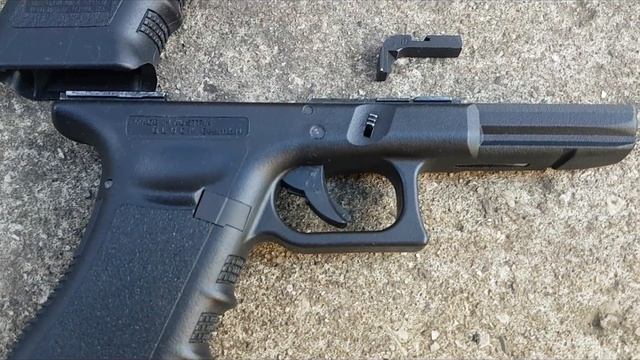 Old School Airsoft Тюнинг Glock 17 смотреть онлайн