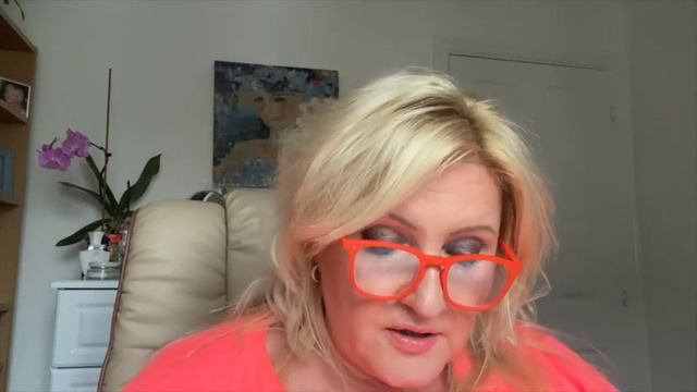 FRAGRANCE FRIDAY! CHANTECAILLE PERFUMES: LE WILD, FRANGIPANE, KALIMANTAN смотреть онлайн