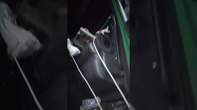 Установка датчика давления масла на Скания р смотреть онлайн