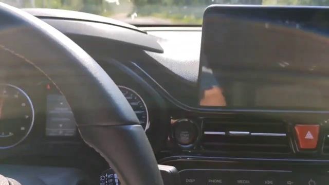 Автомобиль Москвич 3 снаружи и внутри. The new Russian car Moskvich 3. смотреть онлайн