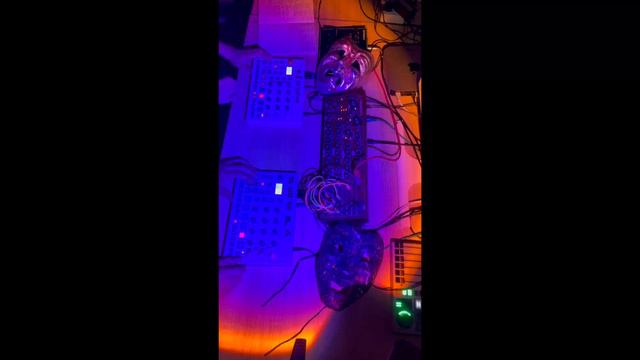 LUUCH - НОМЕР 2 (DARKNESS) смотреть онлайн