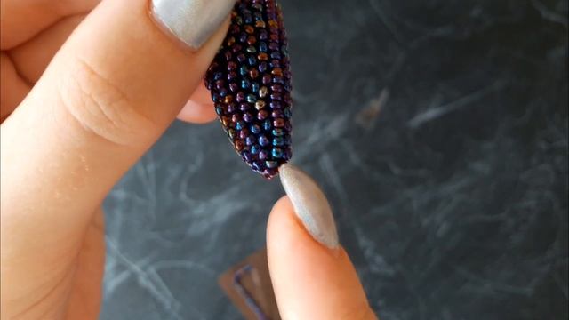 Необычные серьги гвоздики из бисера - вышивка бисером.