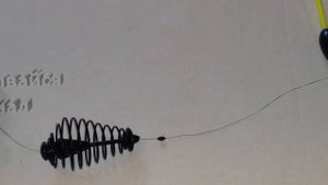 Снасть на летнюю удочку: скользящий поплавок + кормушка +"убийца карася".