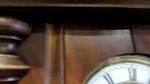 Часы настенные старинные Le roi a Paris