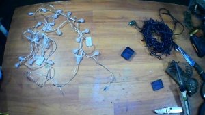 Не работает НОВОГОДНЯЯ гирлянда. Быстрый ремонт.