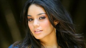 А.Тюрин О.Ахметова СВЯТАЯ ЛЮБОВЬ