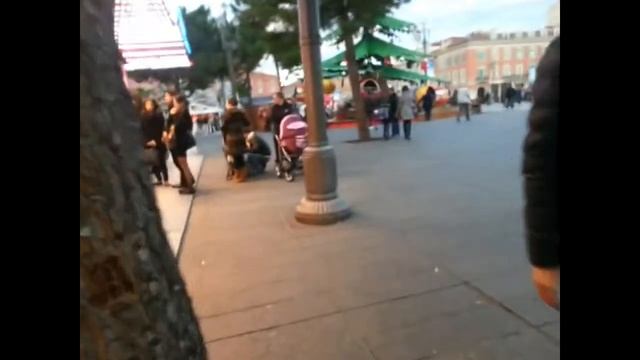 Новогодняя ярмарка в Nice Massena смотреть онлайн