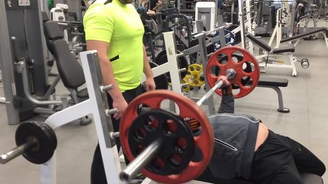 Жим лёжа 90 кг на 10 раз смотреть онлайн