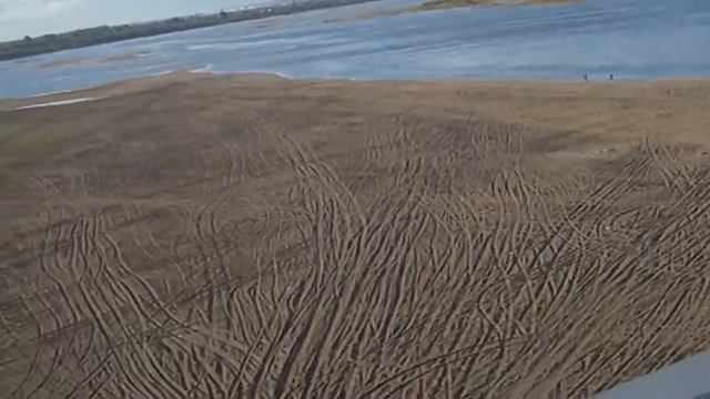 Вид со старого моста на обмелевшую Томь под Томском. смотреть онлайн