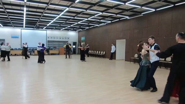 Медленный вальс. Танцевальный вечер на Авиамоторной 1 апреля 2017 г. смотреть онлайн