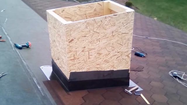 Ле Шале. Проход вентиляции через мягкую кровлю смотреть онлайн