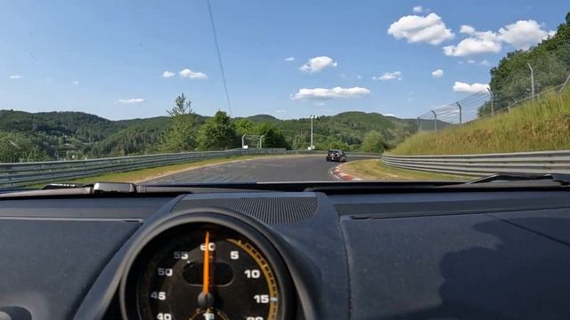 Nurburgring onbaord in a Porsche Cayman GT4 - lap1 смотреть онлайн
