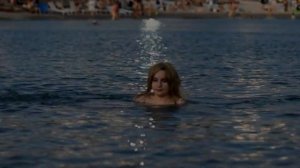 Вошла в море