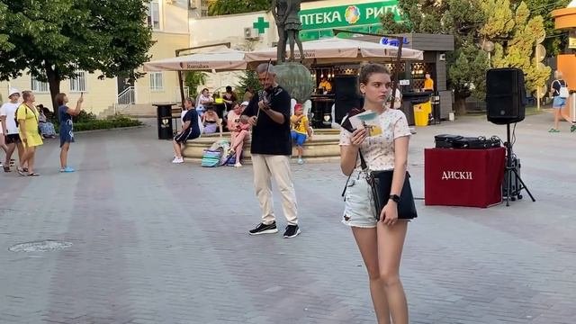 Скрипка. Концерт Артема Реутова. Набережная Геленджика.