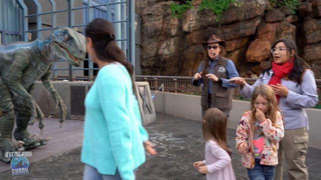 Jurassic World (Raptor Experience) Universal Studios смотреть онлайн