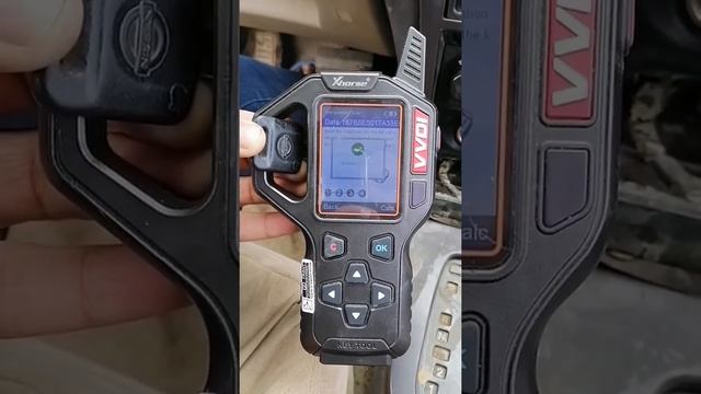 Key programming Nissan sunny 2010 with vvdi key tool смотреть онлайн