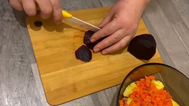 Винегрет с фасолью и с капустой по-Гурийски.Интересный и вкусный рецепт салата.#рецепты#винегрет