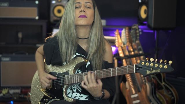 Lari Basilio - Sparkling Notes (Seymour Duncan Pickups)