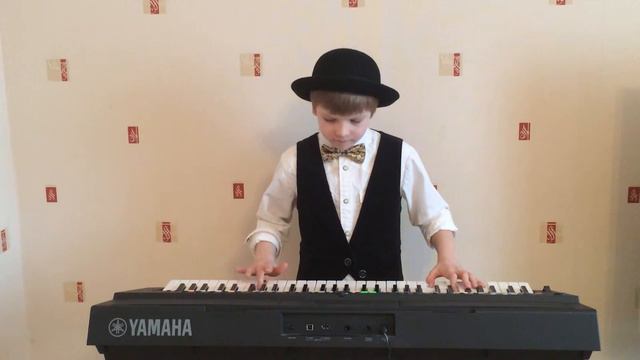 Минков М.А. Старый рояль. Исполнение на синтезаторе смотреть онлайн