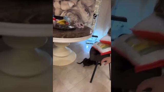 Влад Череватый показал, как провел время со своей матерью