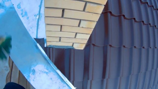 Защита кирпичного дымохода от дождя #4. Огибаем дымоход. смотреть онлайн