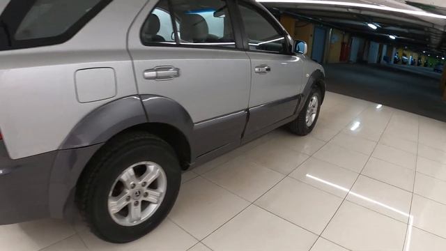 Kia Sorento I 2.5 MT (140 л.с.) 2004 смотреть онлайн