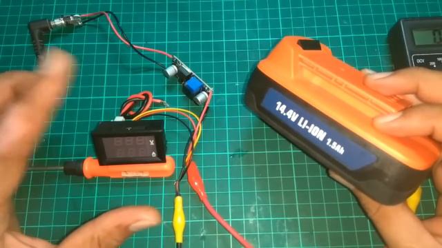DIY Battery Charger - Adjustable смотреть онлайн