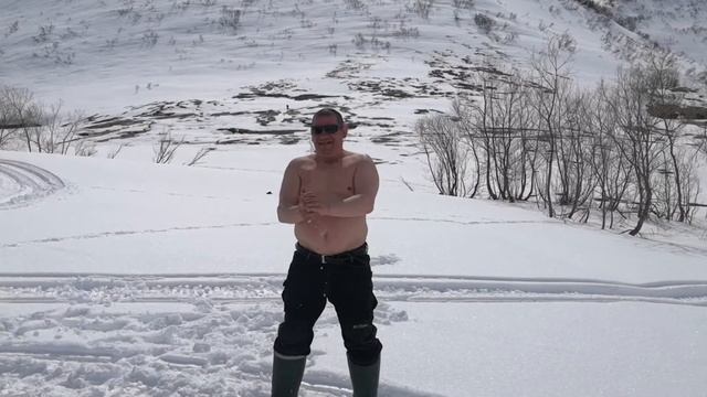 Камчатка, весенние Банные, на снегоходах. смотреть онлайн