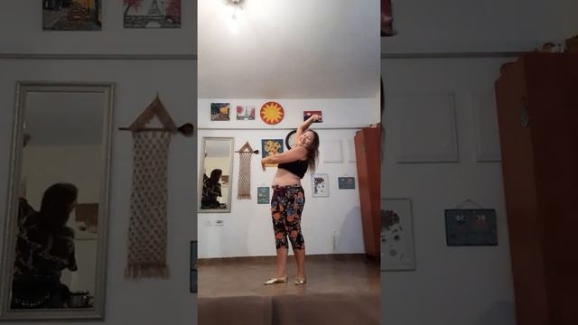 Belly dance. Warm up class// Танцы Живота. Разминка// חימום. ריקודי בטן смотреть онлайн