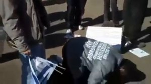 Христиане и Евреи издеваются..