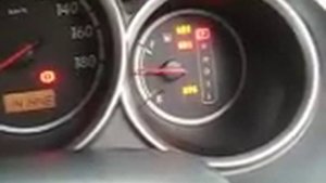 Считывание кодов ошибок скрепкой Fit 2001 г.