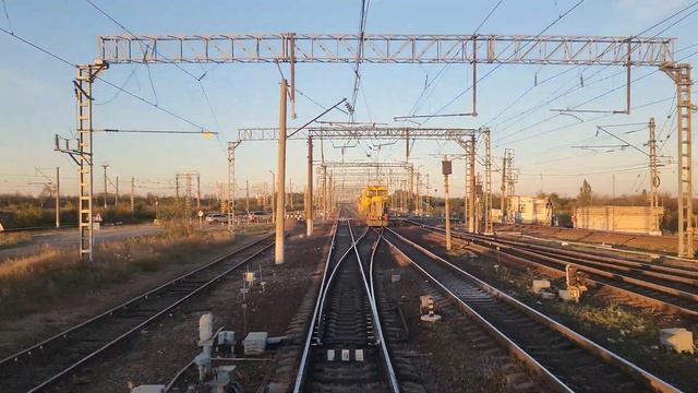 Прибытие на станцию Лихая с севера | из окна поезда | сентябрь 2023 смотреть онлайн