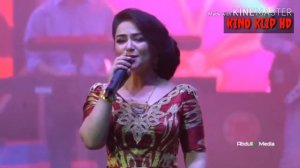 Манижа Давлатова & Нигина Амонкулова кто лучше поёт ???