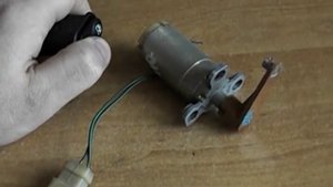 Электропривод воздушной заслонки карбюратора