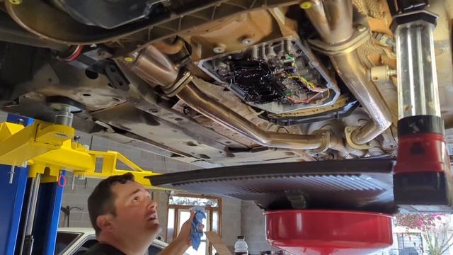 Lexus ISF Transmission service with filter смотреть онлайн