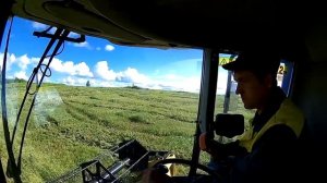 Работа на комбайне New Holland.