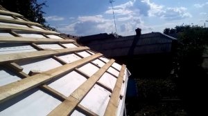 Выравнивание плоскости обрешётки Старые, прогнутые стропила wyrównanie dachu